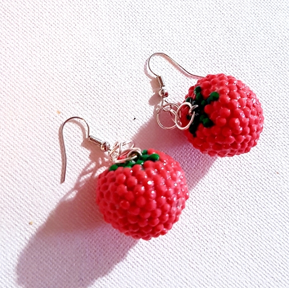 TomatEARS Earrings Beaded Tomato Handmade Jewelry Hand Crafted - Picture 2 of 11